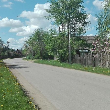 Dom W Spokojnej Okolicy Dubicze Cerkiewne Eksteriør billede